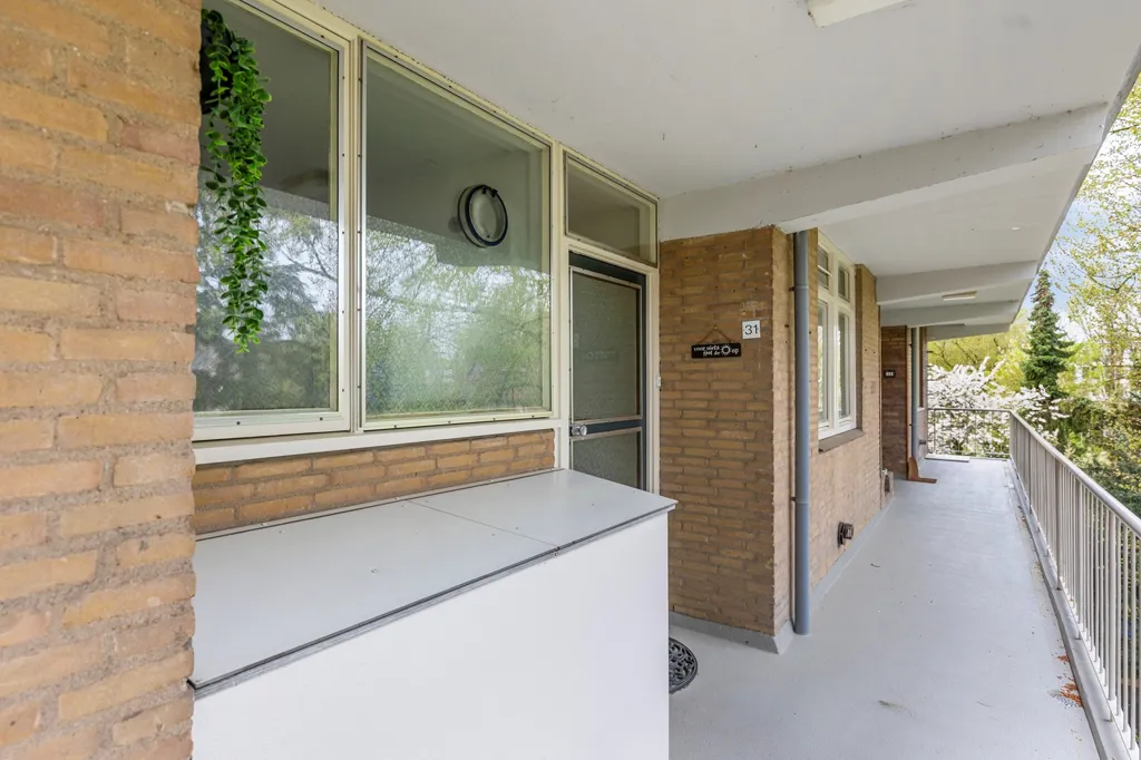 Balcon - Light and Practical Flat with Lift in Arnhem