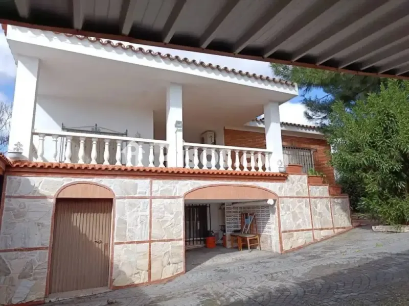 Terrass - Chalet with Pool in Almendralejo