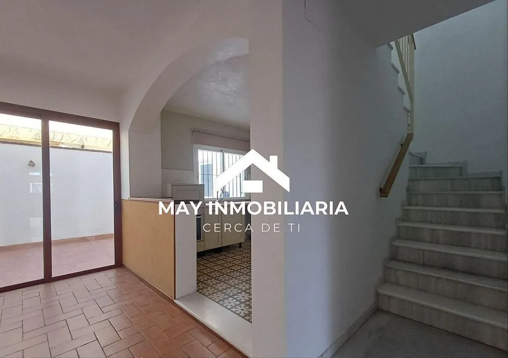 Esik - Semi-detached House with River View in Coria del Río