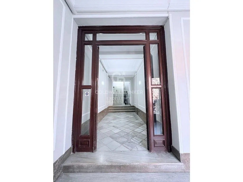 hallway_entrance