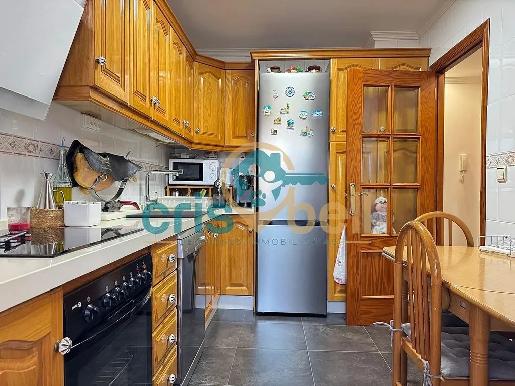 Köök - Spacious Apartment with Terrace in San Cristóbal