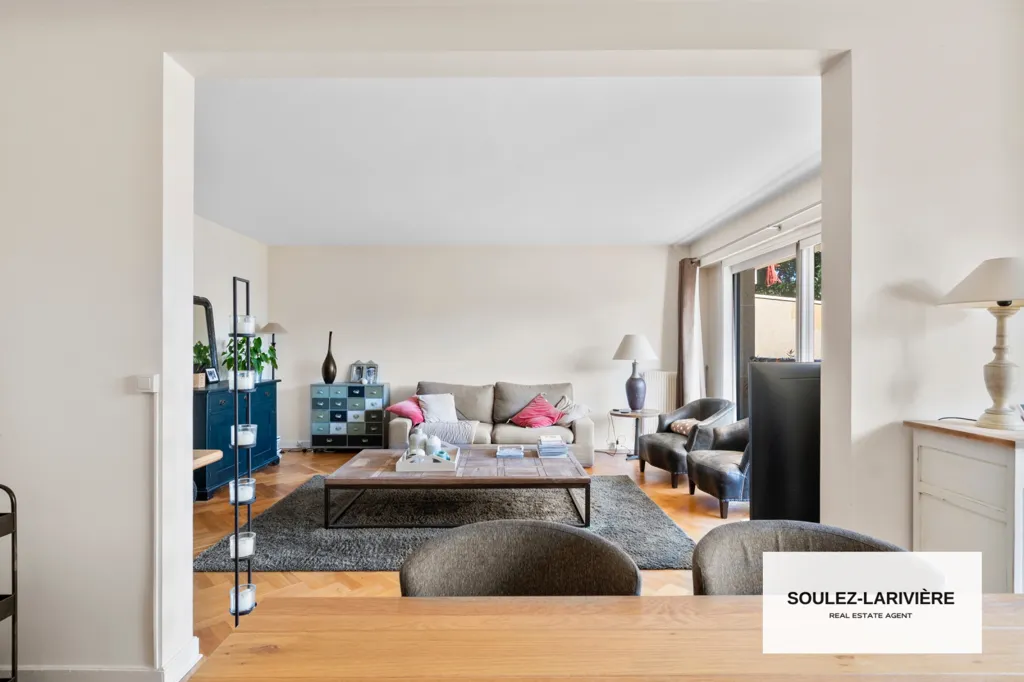 Söögituba - Apartment with Balcony in Versailles