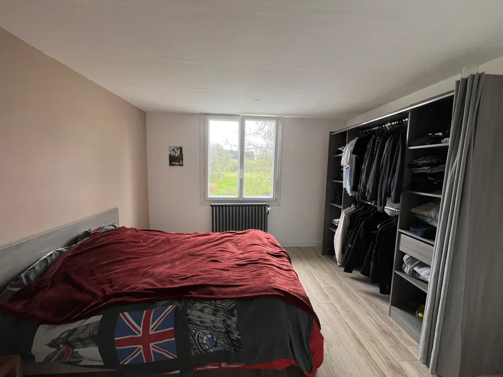 Chambres - Maison avec Jardin et Garage à Melrand