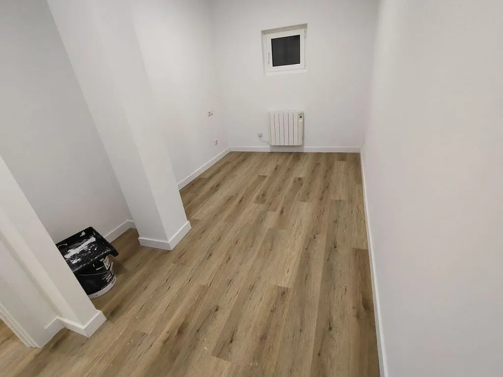 Pièces - Reformed Flat with Balcony in Bilbao's Old Town