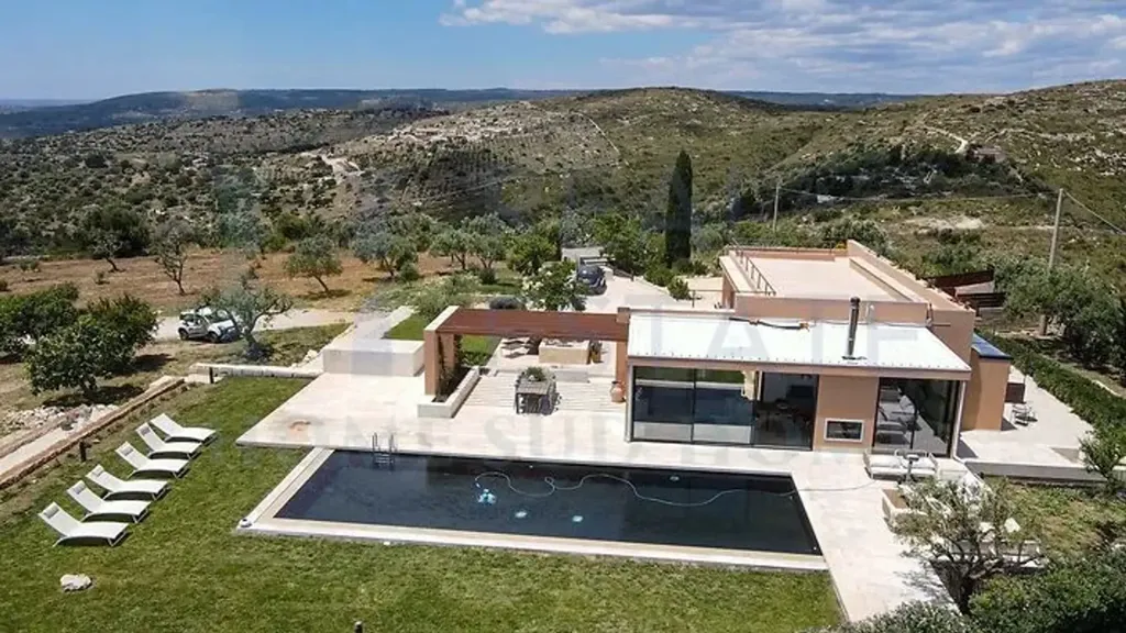 Õhuvaade - Baroque Villa with Pool in Noto
