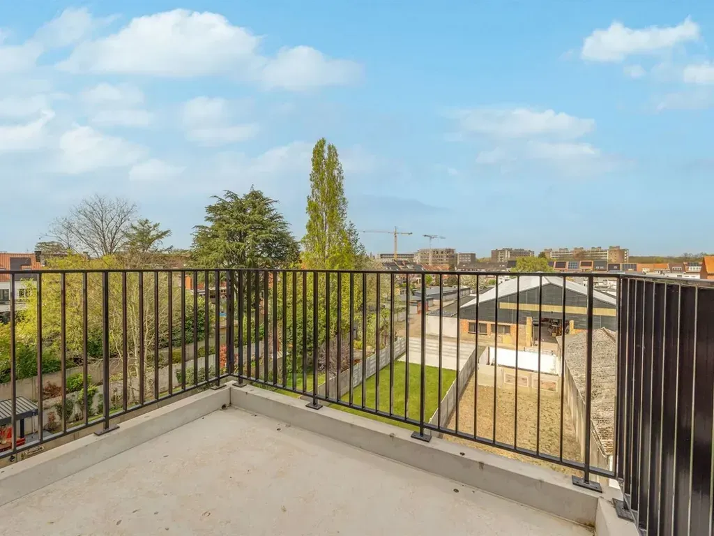 Balcon - Appartement neuf avec terrasse à Merksem