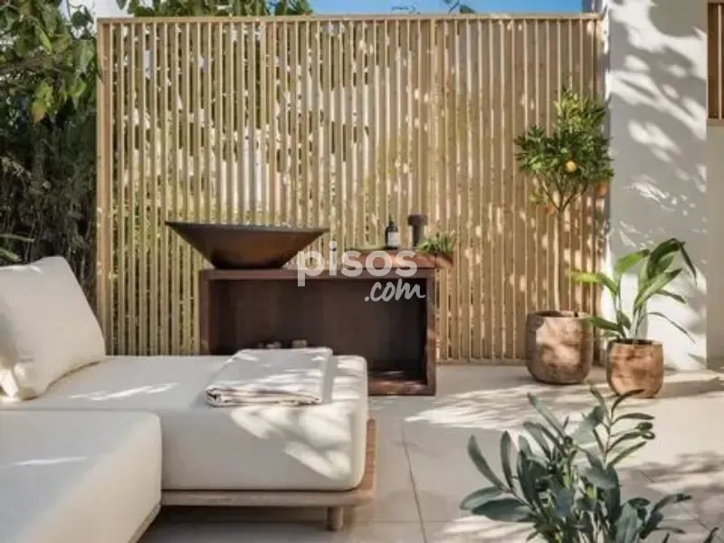 Terrasse - Corner Semi-Detached Villa with Pool in Marbella