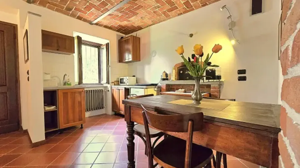 Dining Room - Rustic Cascina with Garden in Diano d'Alba