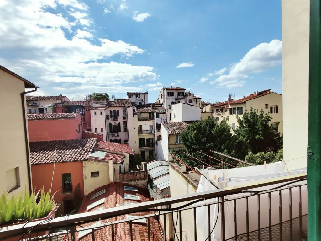 Balcon - 6-Bedroom Apartment with Balcony in Florence