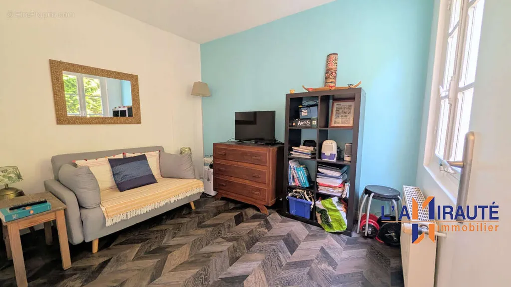 Chambres - Maison avec Jardin et Terrasse à Houilles