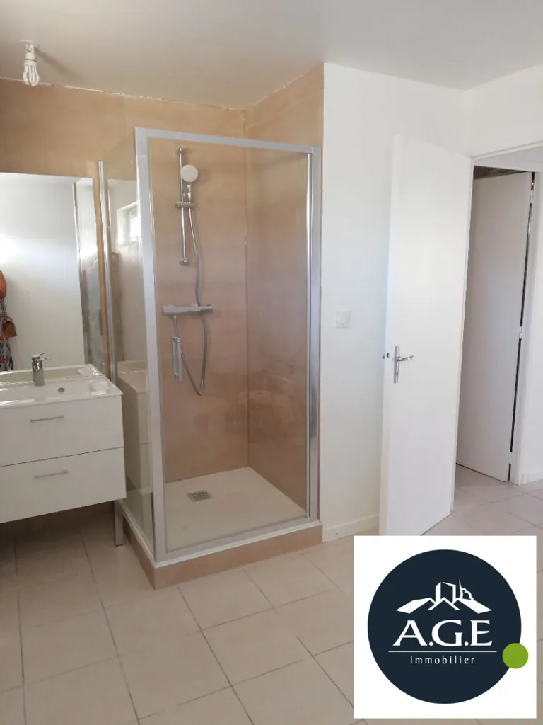 Vannitoad - Renovated Flat in Quiet Residence, Hanches