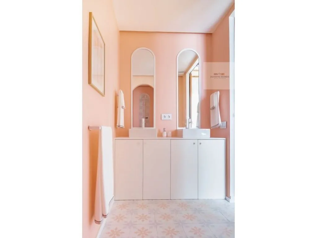 Vannitoad - Luxury Flat with Balcony in Valencia's Historic Centre