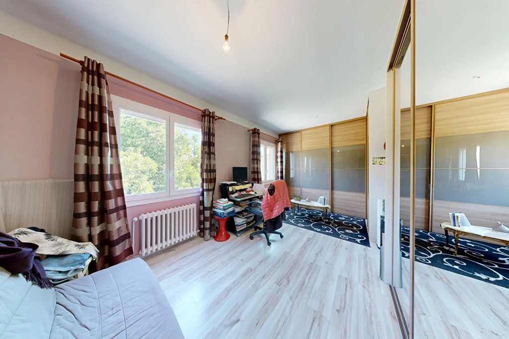 Magamistoad - Modular House with Pool in Provençal Village