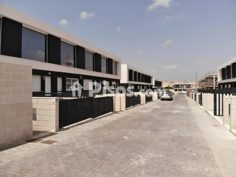 Exterior - Modern Flat with Pool in Gran Alacant