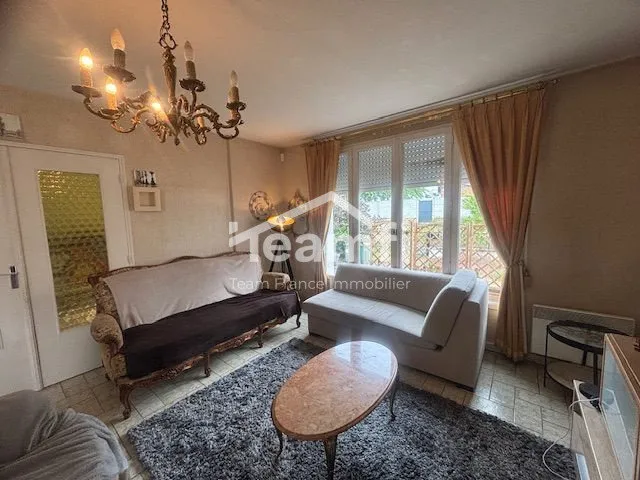 Elutuba - House with Garden and Garage in Bourges