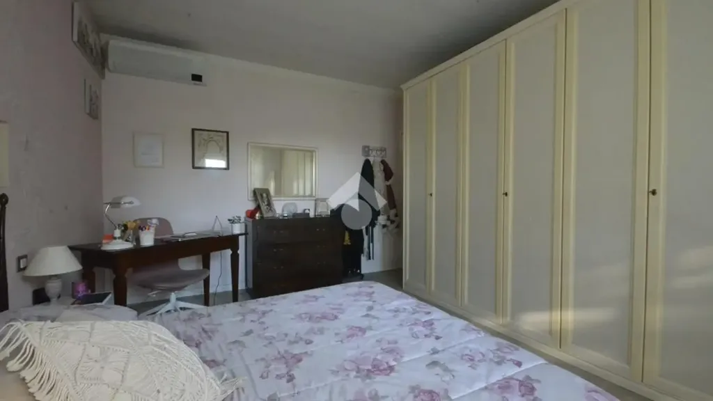 Chambres - Four-Bedroom Apartment with Balcony in Roncadelle