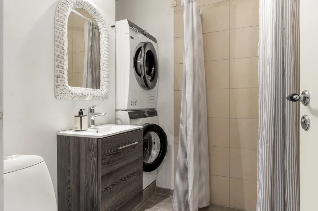 Salles de bain - Pool House with Sauna in Marielyst