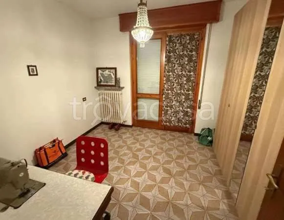 Bureau - Ground Floor Apartment with Garden in Pasturo