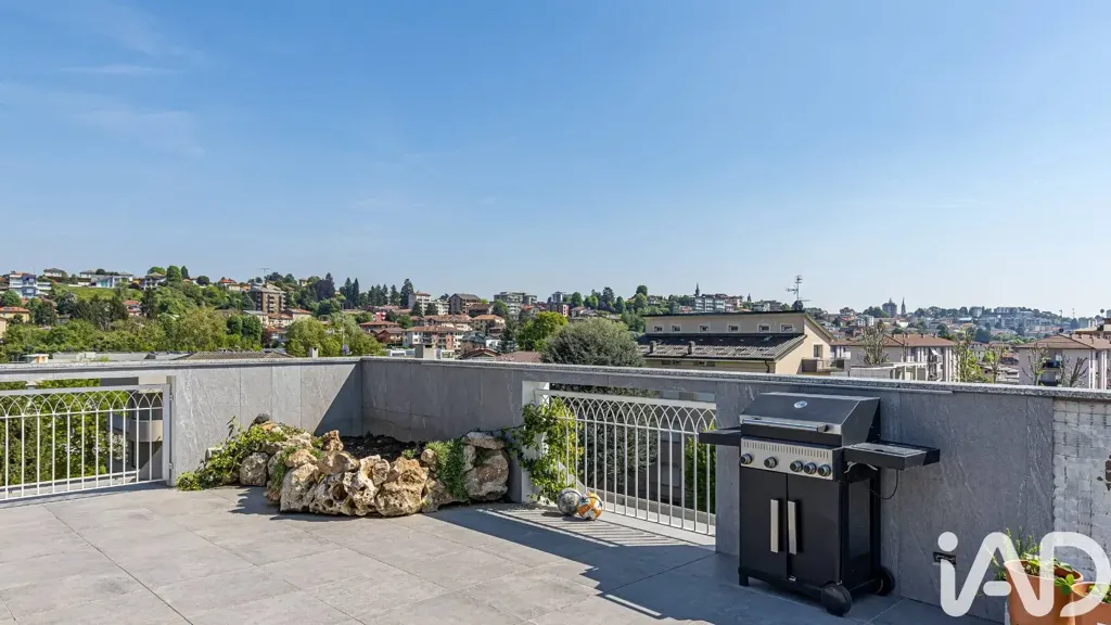 Terrasse - Luxury Penthouse with Terraces in Cantù