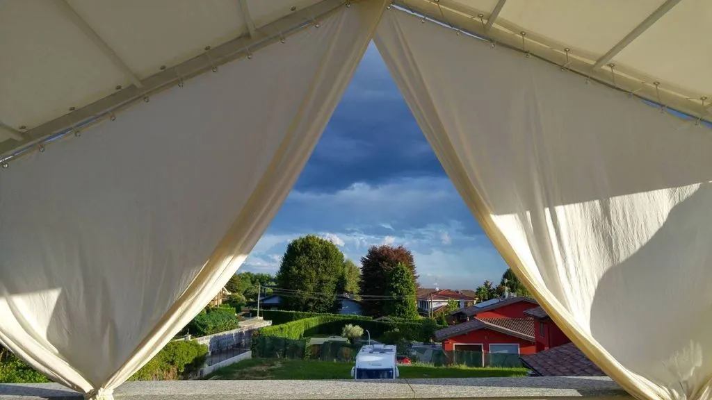 Terrasse - Luxury Villa with Pool in Castronno