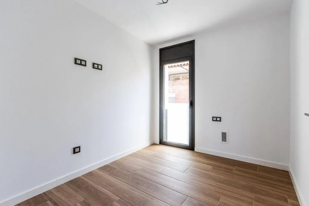 Toad - New Detached House with Terrace in Viladecavalls