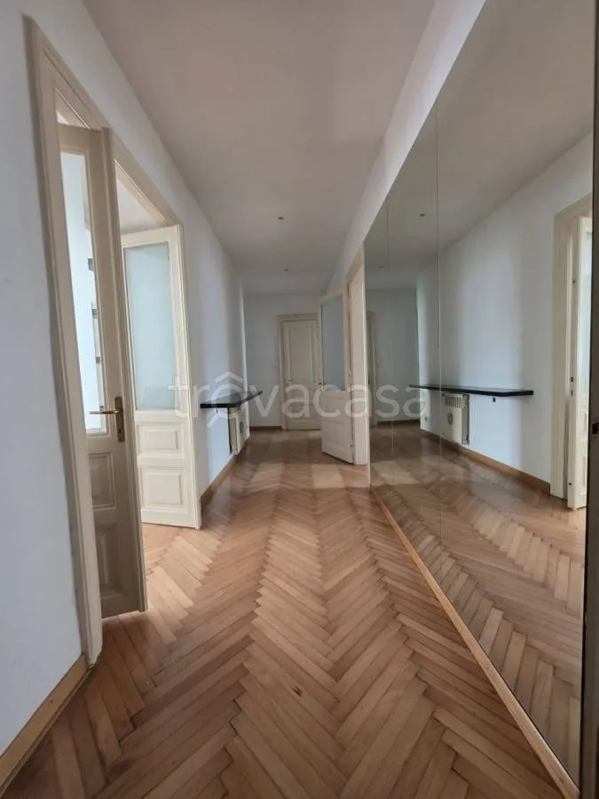 Ingresso - Spacious Triplex in Central Trieste
