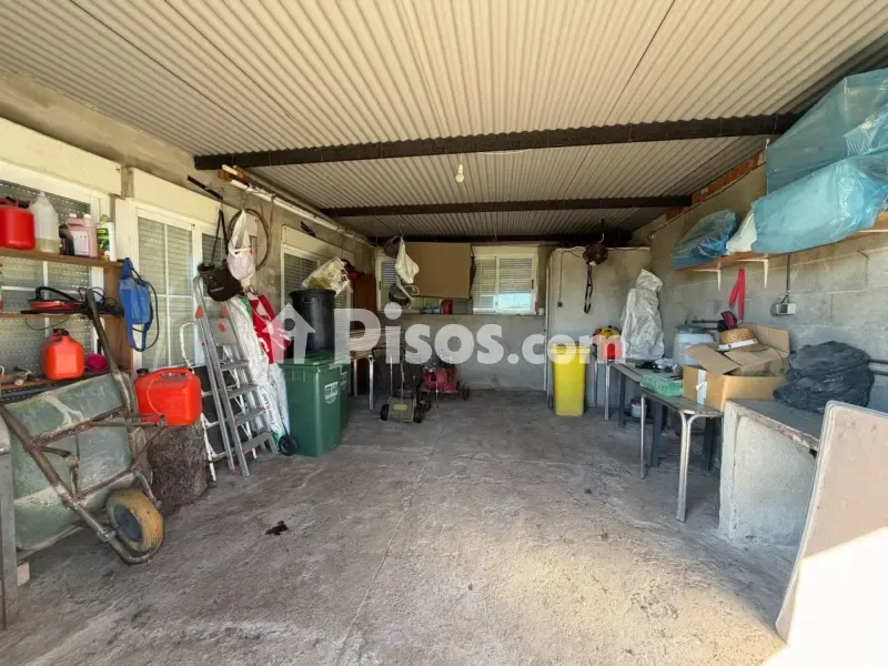 Garage - Rustic Farmhouse with Auxiliary Buildings in Malpartida