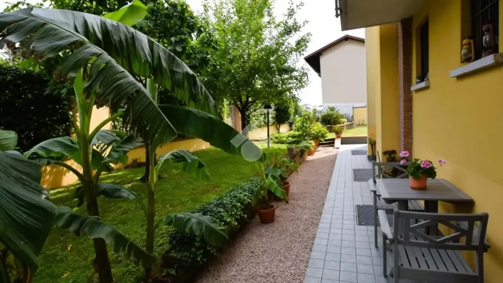 Terrazza - Villa with Private Garden in Cassina De' Pecchi