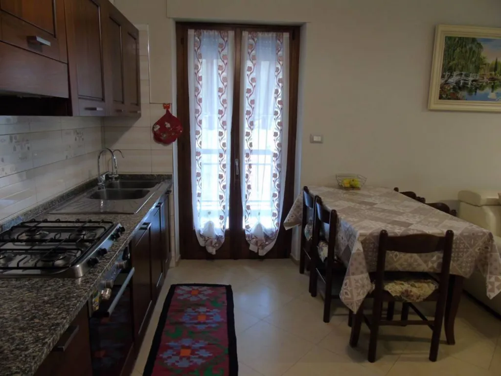 Salle à manger - Rustic Apartment with Balcony in Cortemilia