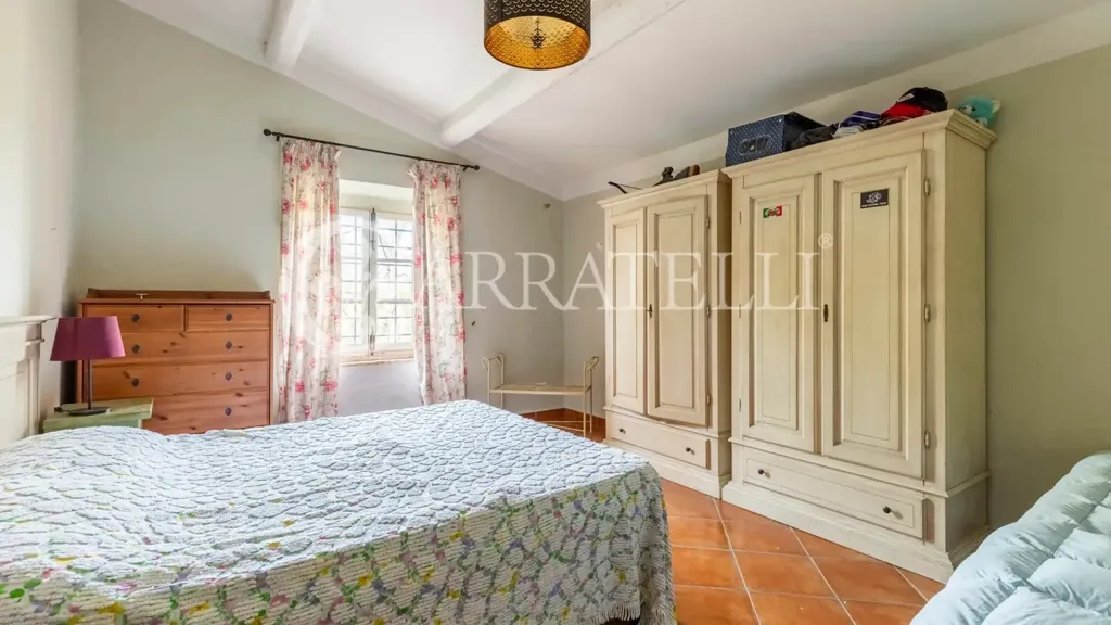 Chambres - Vineyard Estate with Casale in Chianti