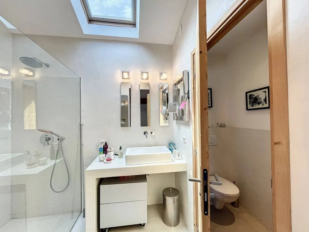 Salles de bain - Villa Luxueuse avec Piscine à Antibes