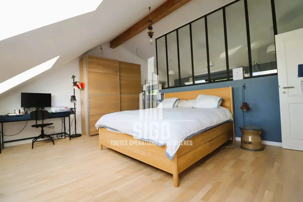 Chambres - Maison Libre de 3 Façades avec Hauteur Cathédrale à Hesperange