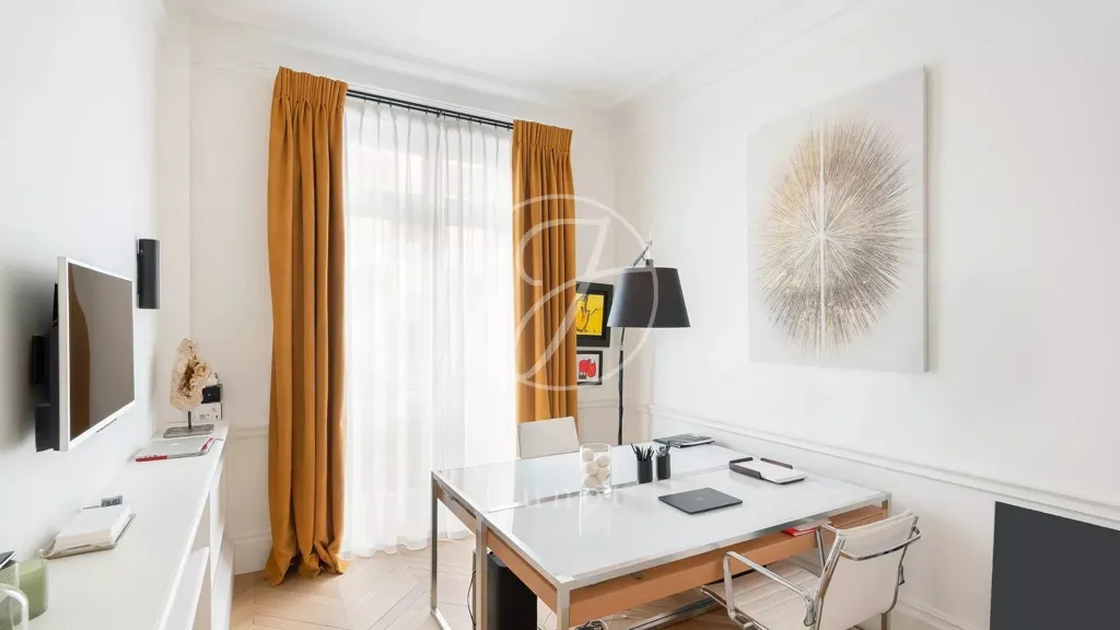 Kabinet - Private Mansion with Garden in Paris 16th
