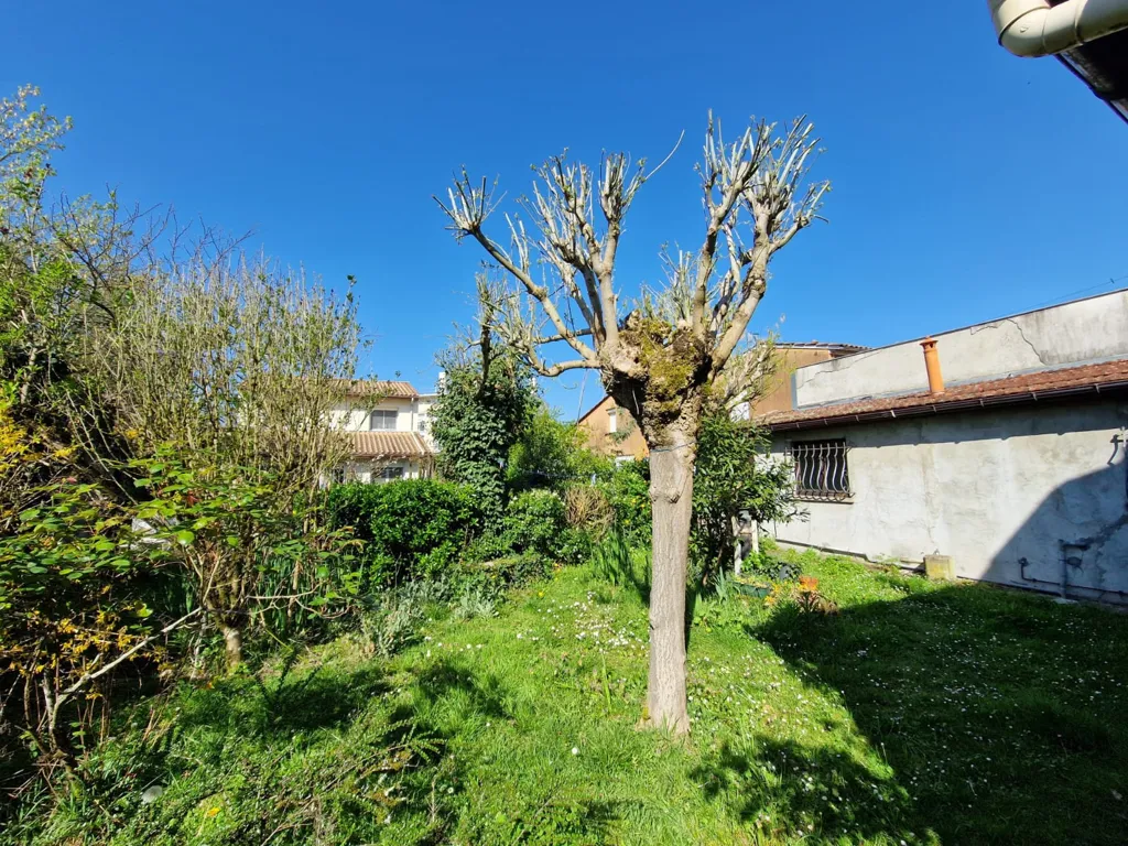 Jardin - Arcachonnaise en Pierre à Talence, Proche Lycée