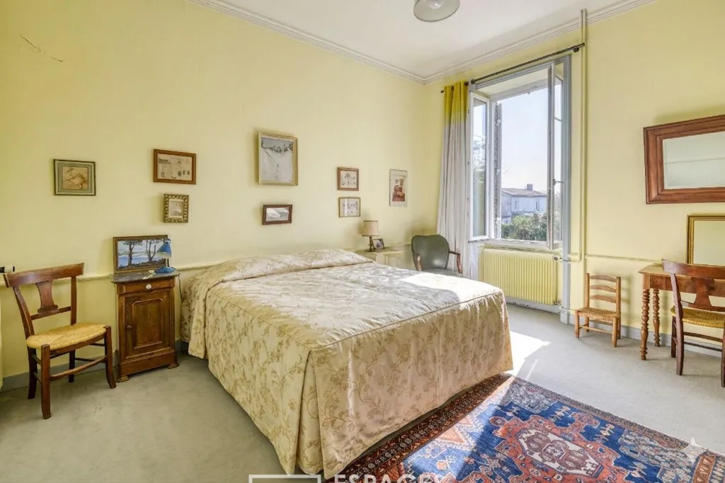 Bedrooms - Château with Vineyard Views near Nantes