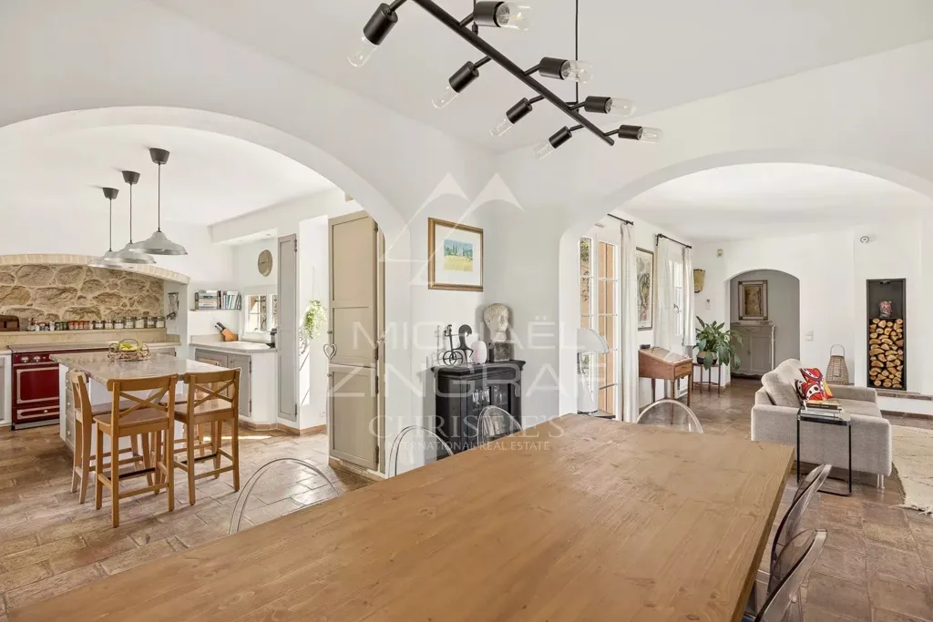Sala da pranzo - Single Storey Villa with Mountain View in Saint-Paul de Vence