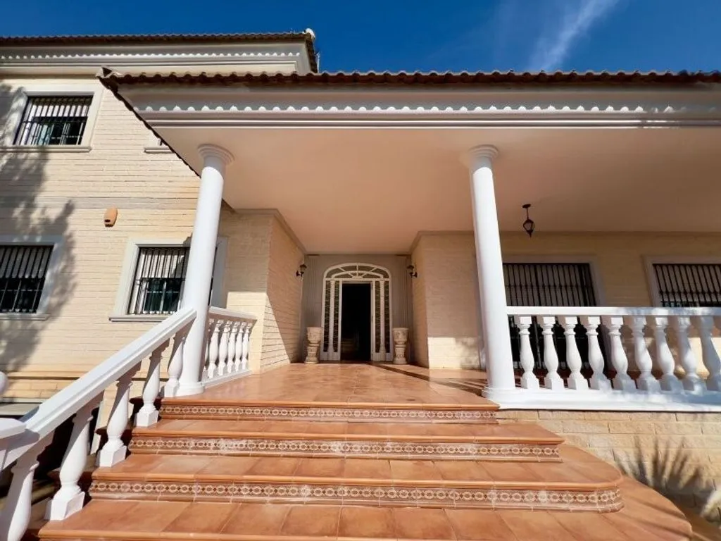 Välivaade - Luxury Chalet with Pool in San Vicent del Raspeig