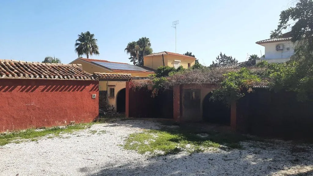 Aed - Rustic Detached House with Sea Proximity in Denia