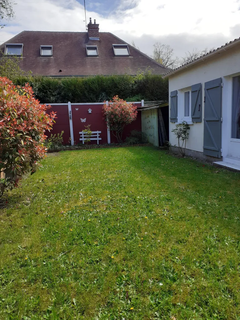 Jardin - Maison Traditionnelle à Compiègne avec Jardin