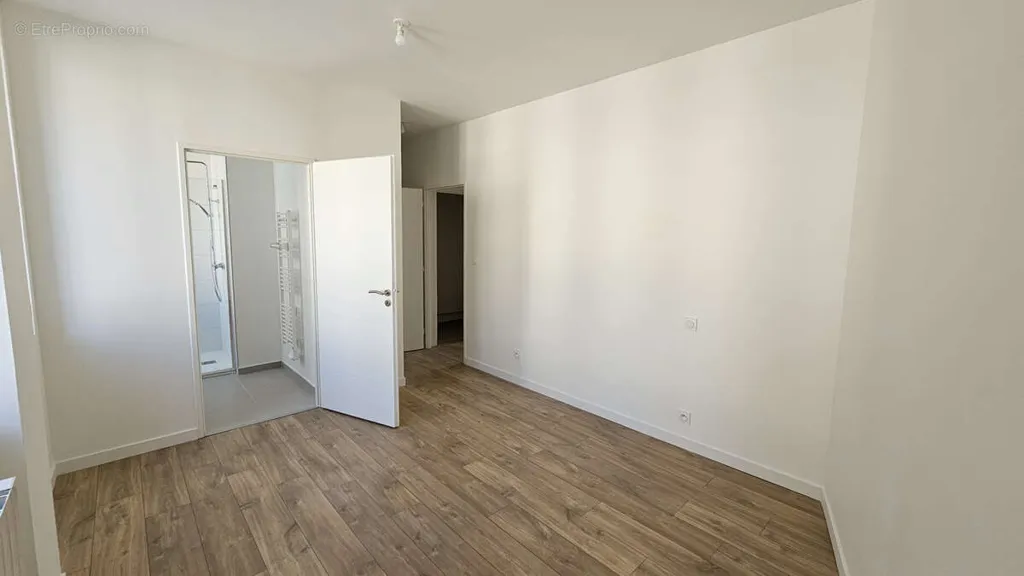 Pièces - Appartement Neuf avec Terrasse au Quartier Busca
