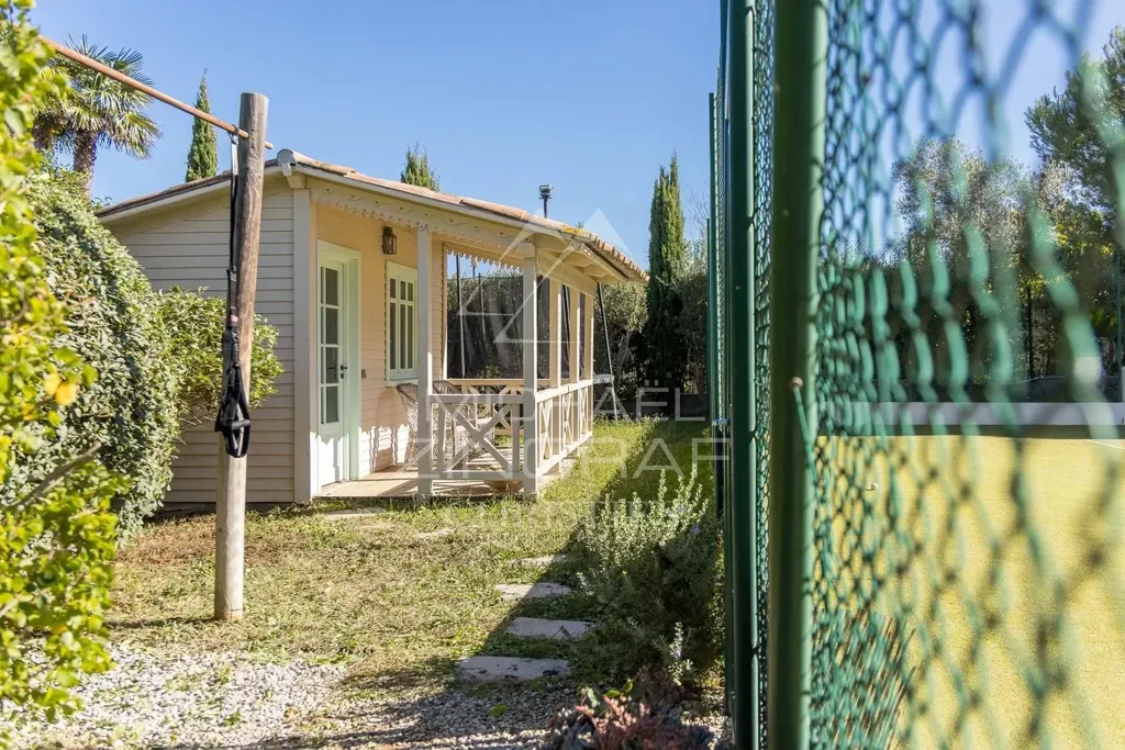 Garden - Villa with Sea View near Cap d'Antibes