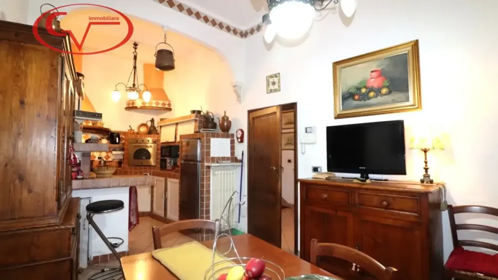 Dining Room - Terraced Villa with Garden in Montevarchi