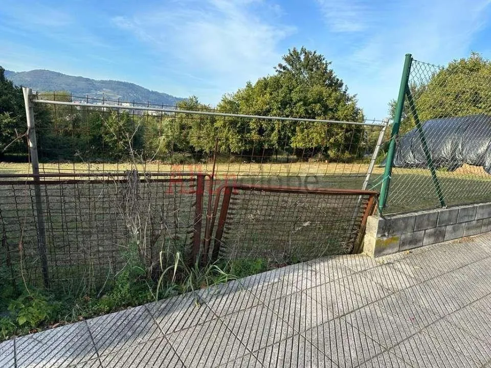 Giardino - Buildable Plot with Rural Views in Oviedo
