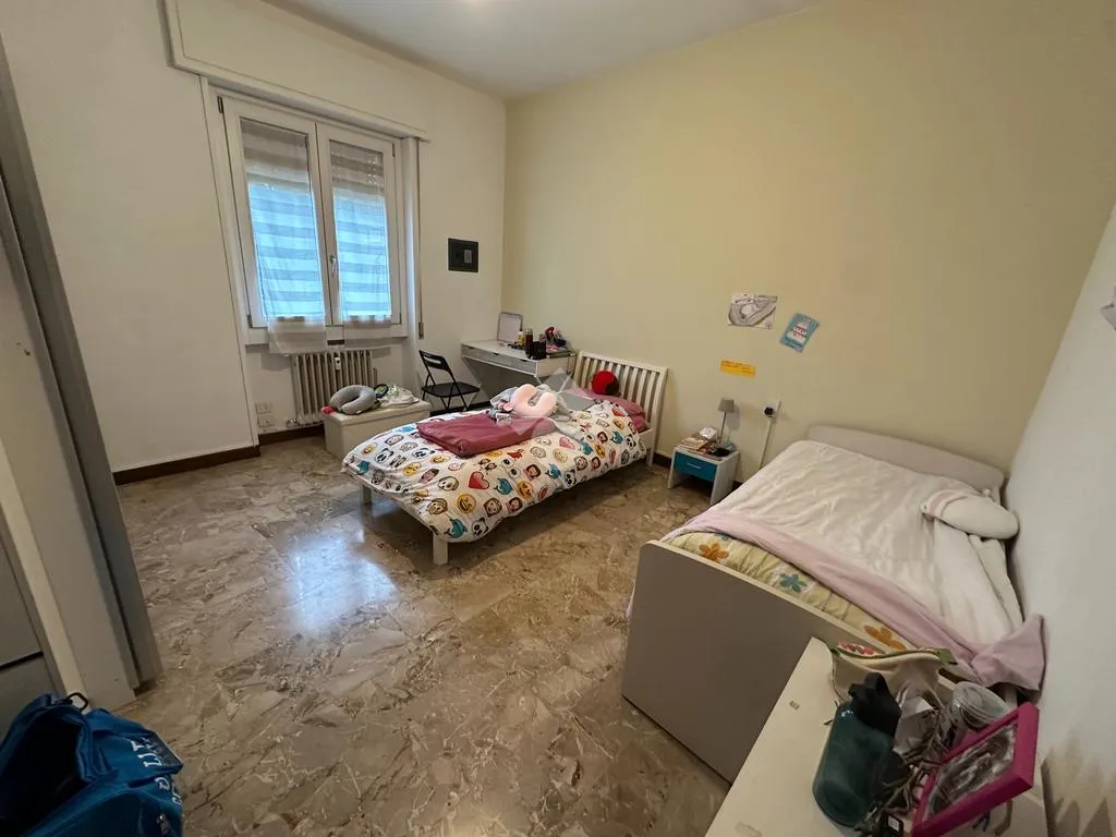 Chambres - Shared 4-Room Apartment near Brescia Metro
