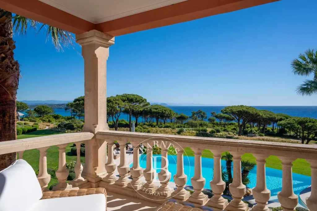 Terrass - Secluded Villa with Sea View in Ramatuelle
