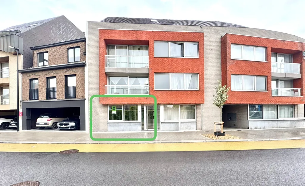 Välivaade - Renovated Flat with Lift in Waregem Centre