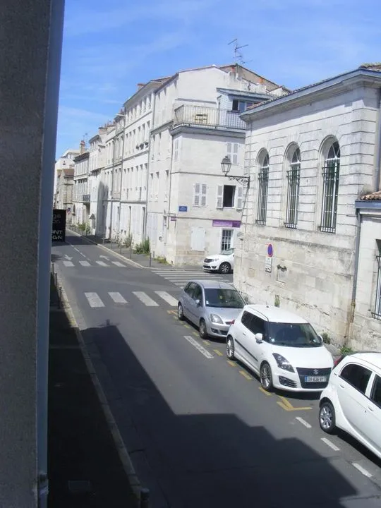 Välivaade - Student Studio with Kitchen in La Rochelle
