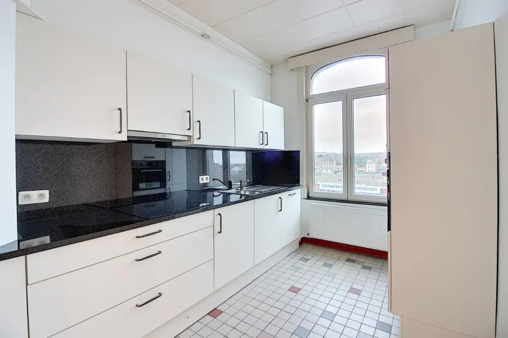 Köök - Apartment with Terrace in Tournai
