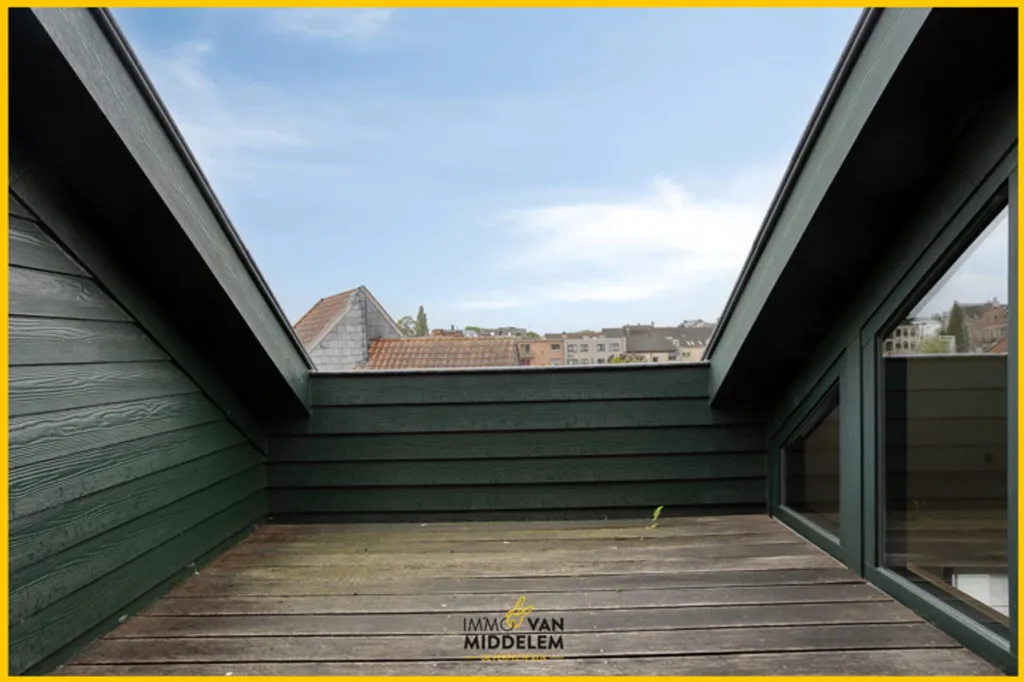Toad - Duplex Flat with Terrace in Ternat Centre