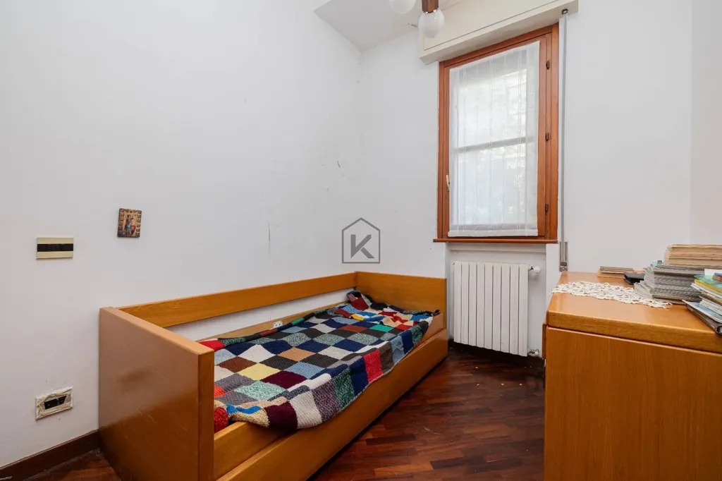 Bedrooms - Luxury Villa with Private Garden in Milan